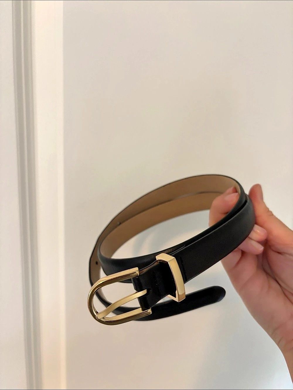 Babaton Rectangle Black Leather Belt size small
